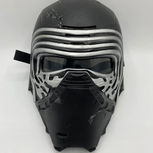 Star Wars Black Series Voice Changer Helmet Kylo Ren Toy Hasbro Takara Tomy - Picture 10 of 10